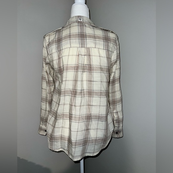 Flannel - Picture 2 of 4